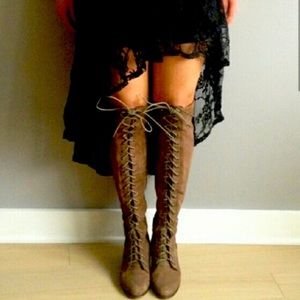 Free People Joe Suede Lace Up Boots. Size 7.